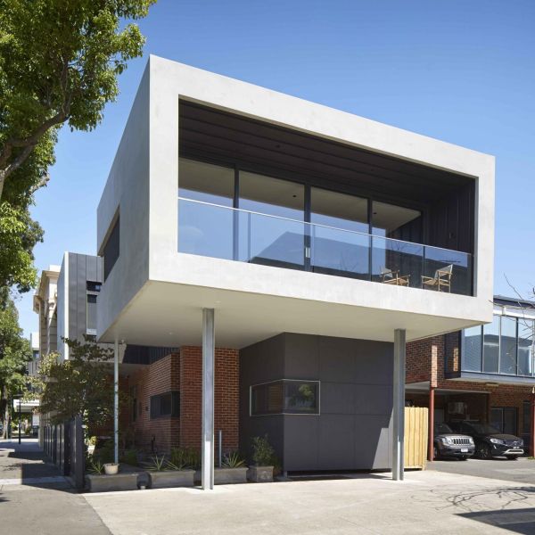 0124 Martin St 049 1