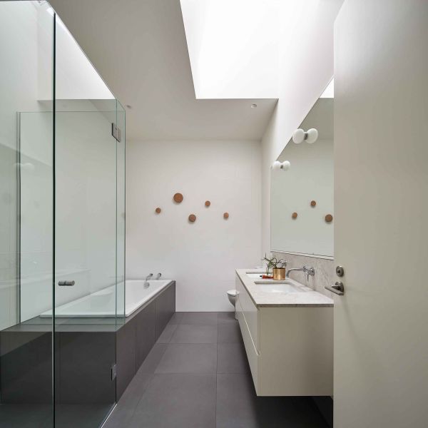 180321 Carre St 0222+0225