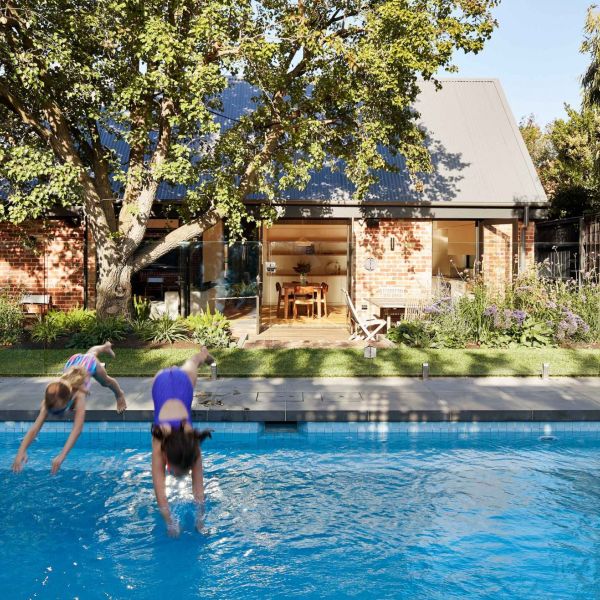 180321 Carre St 1014