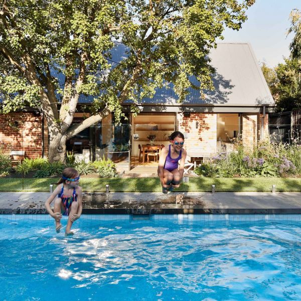 180321 Carre St 1023